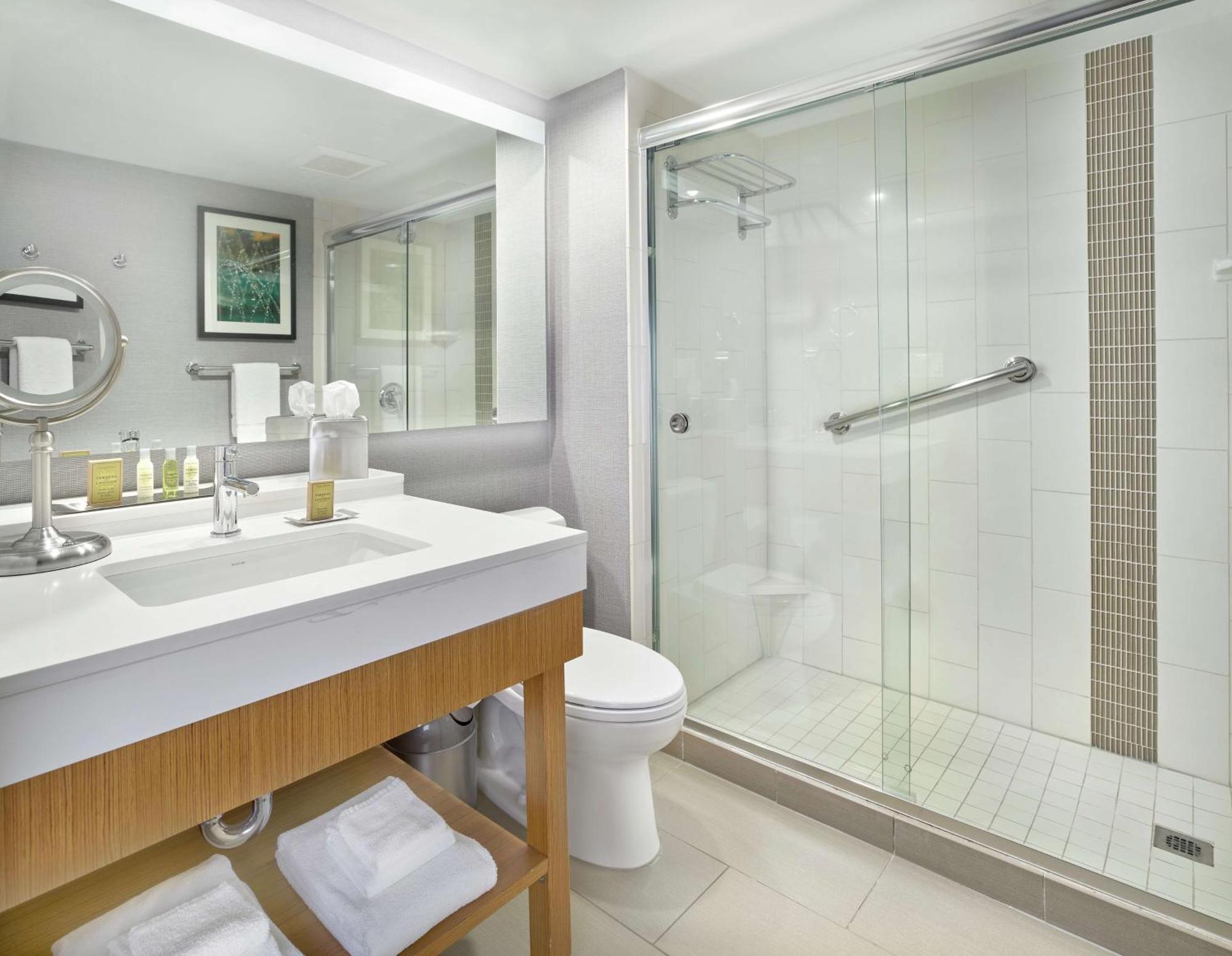 ดับเบิลทรี บาย ฮิลตัน เอดมันตัน ดาวน์ทาวน์ Hotel ภายนอก รูปภาพ