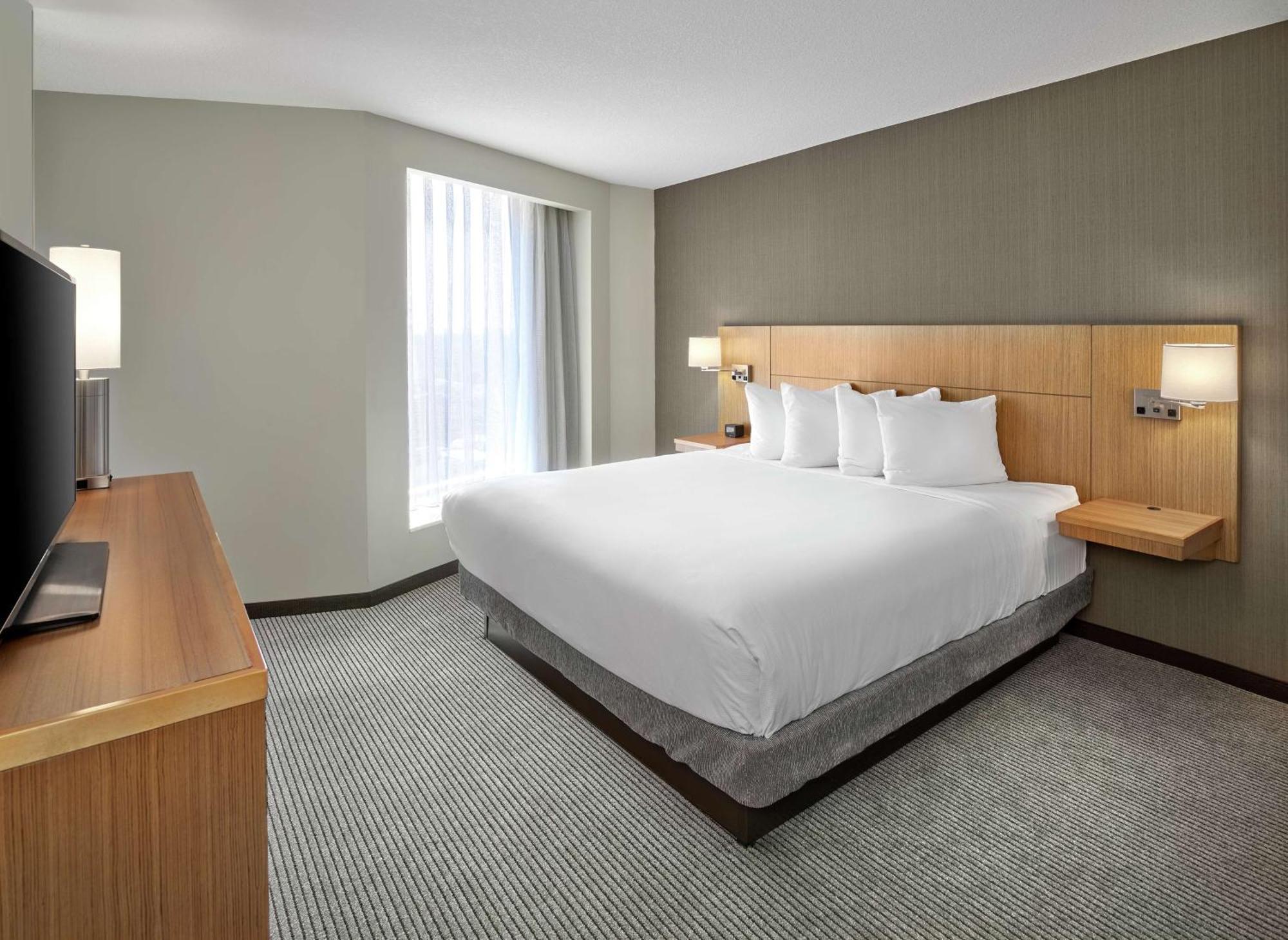 ดับเบิลทรี บาย ฮิลตัน เอดมันตัน ดาวน์ทาวน์ Hotel ภายนอก รูปภาพ