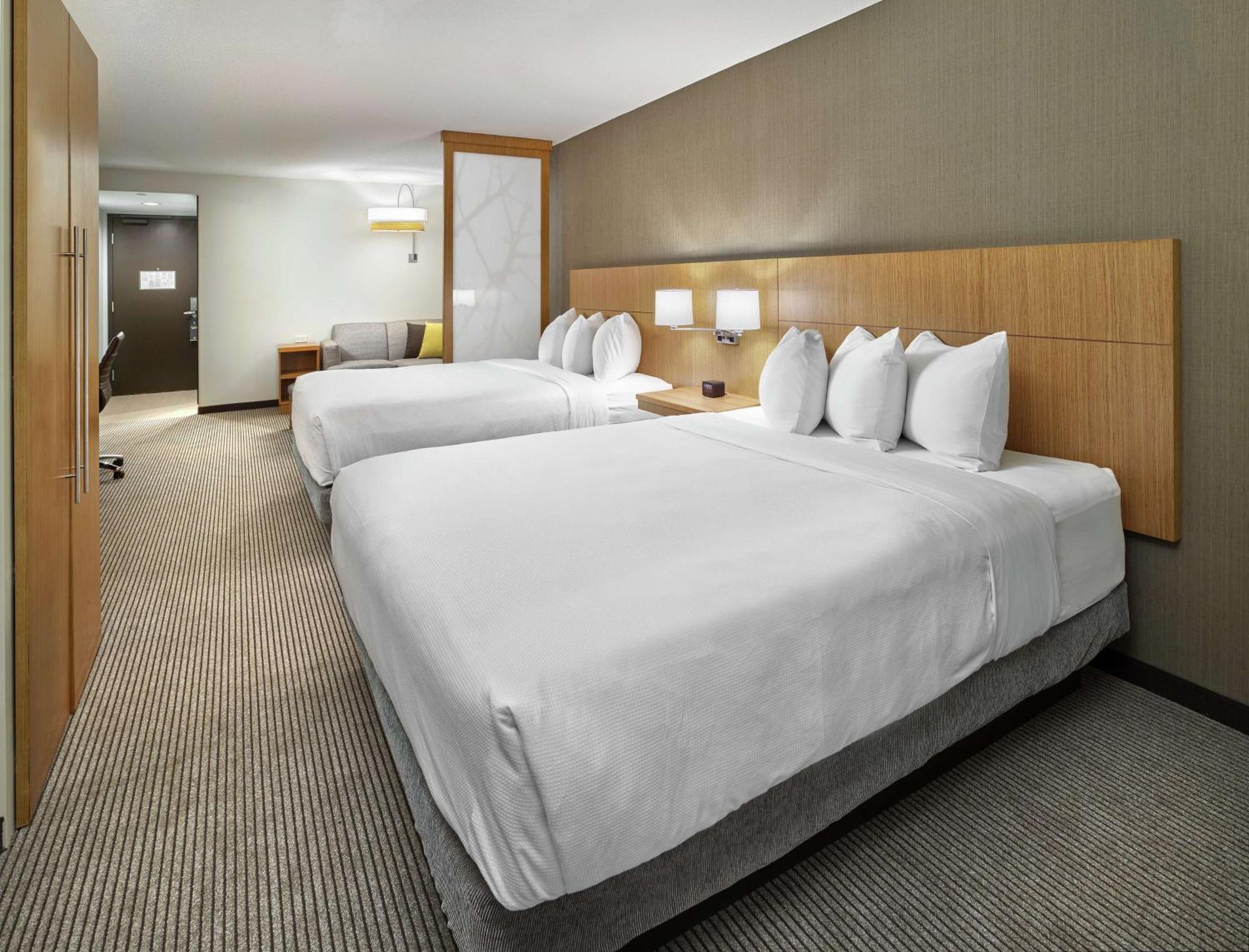 ดับเบิลทรี บาย ฮิลตัน เอดมันตัน ดาวน์ทาวน์ Hotel ภายนอก รูปภาพ