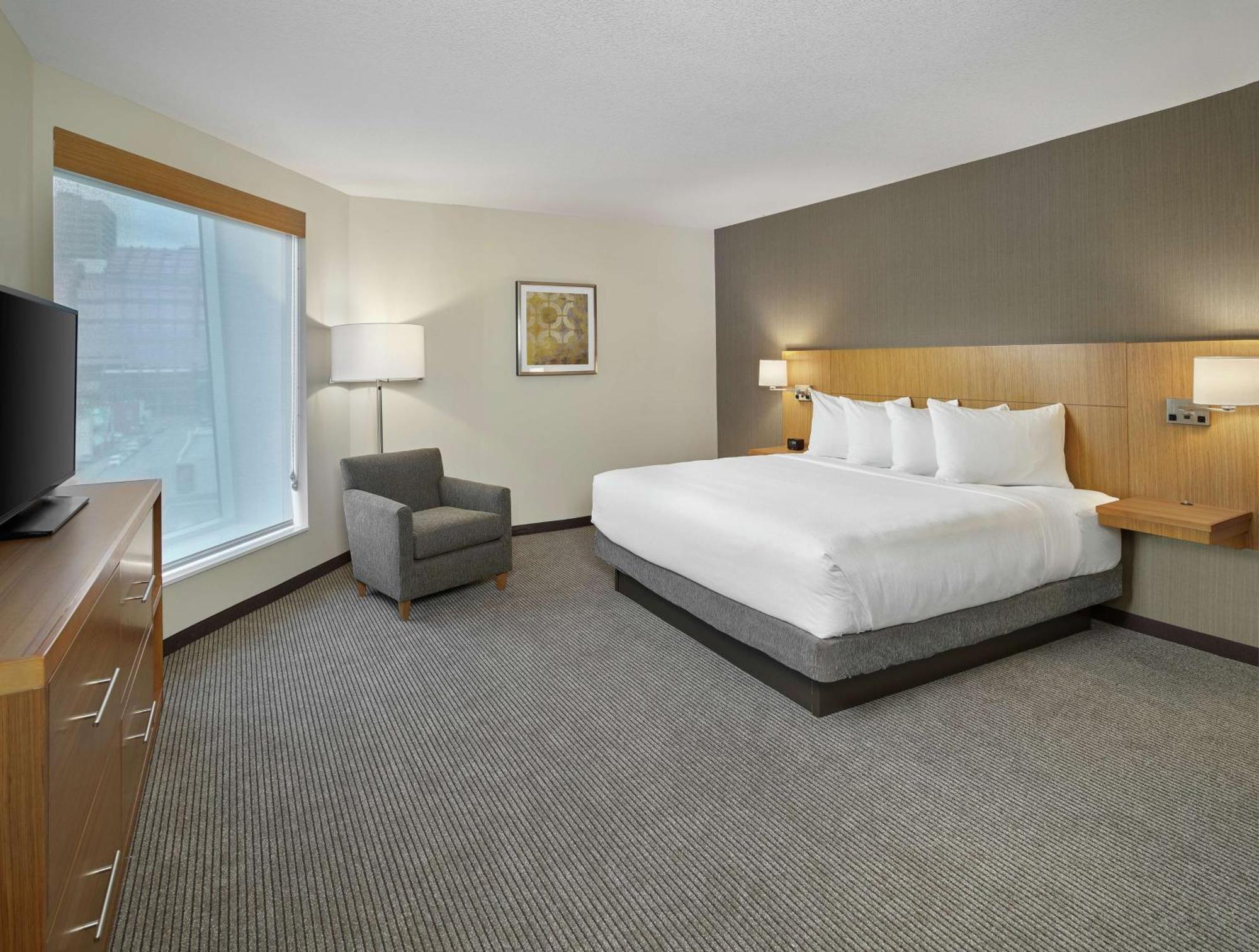 ดับเบิลทรี บาย ฮิลตัน เอดมันตัน ดาวน์ทาวน์ Hotel ภายนอก รูปภาพ